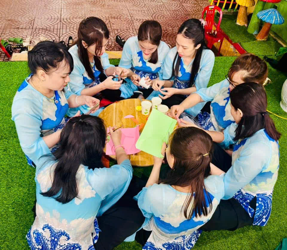 Trường Hồng Phúc đang thể hiện tài năng