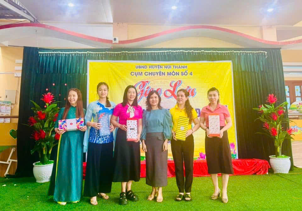 Tổng kết buổi giao lưu