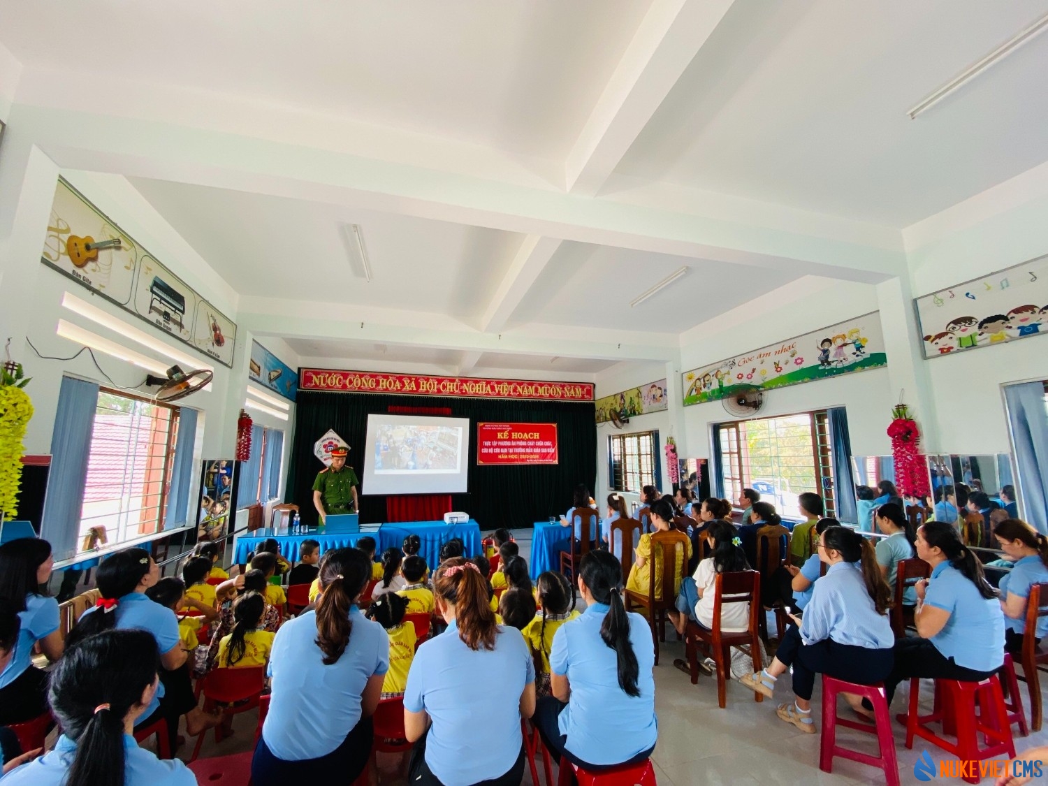 Hoạt động của bé