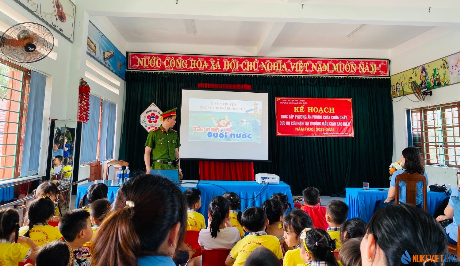 Hoạt động của bé