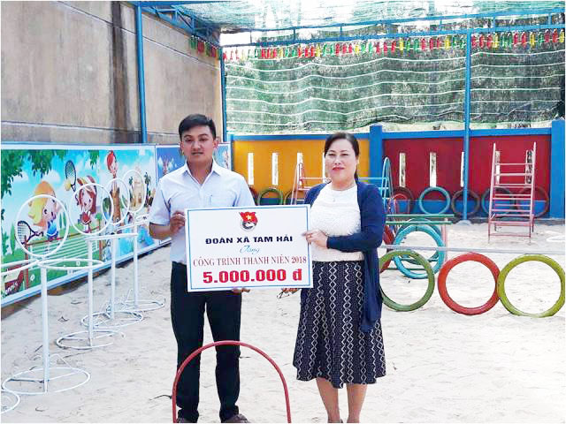 Đoàn xã Tam Hải tặng công trình thanh niên